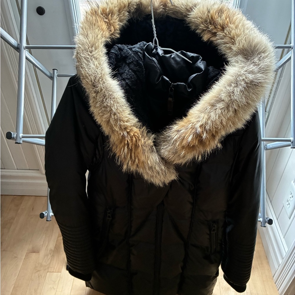 RUDSAK Sophie Black Puffer Coat with Luxurious oversized Fur Hood